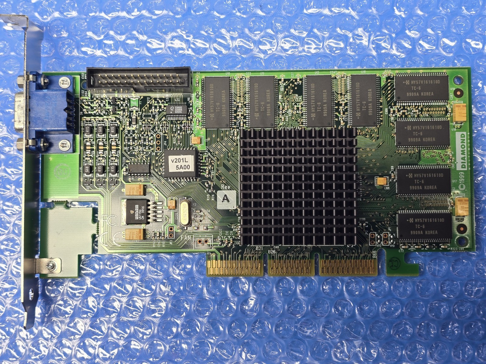 Diamond Viper V770 AGP 32Mb T3 Video Card GPU 28230351-004