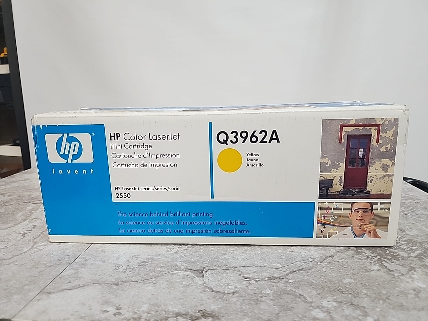 HP 122A Yellow Toner Cartridge LaserJet 2550 (Q3962A) Damaged Box But SEALED