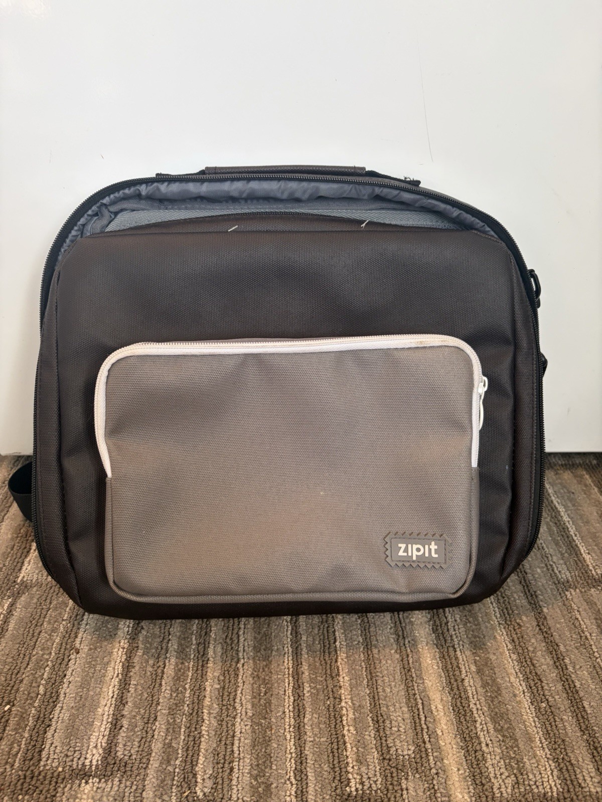 Zipit Black/Gray Solid Shoulder Messenger Laptop Bag Organizer w/ Partitions