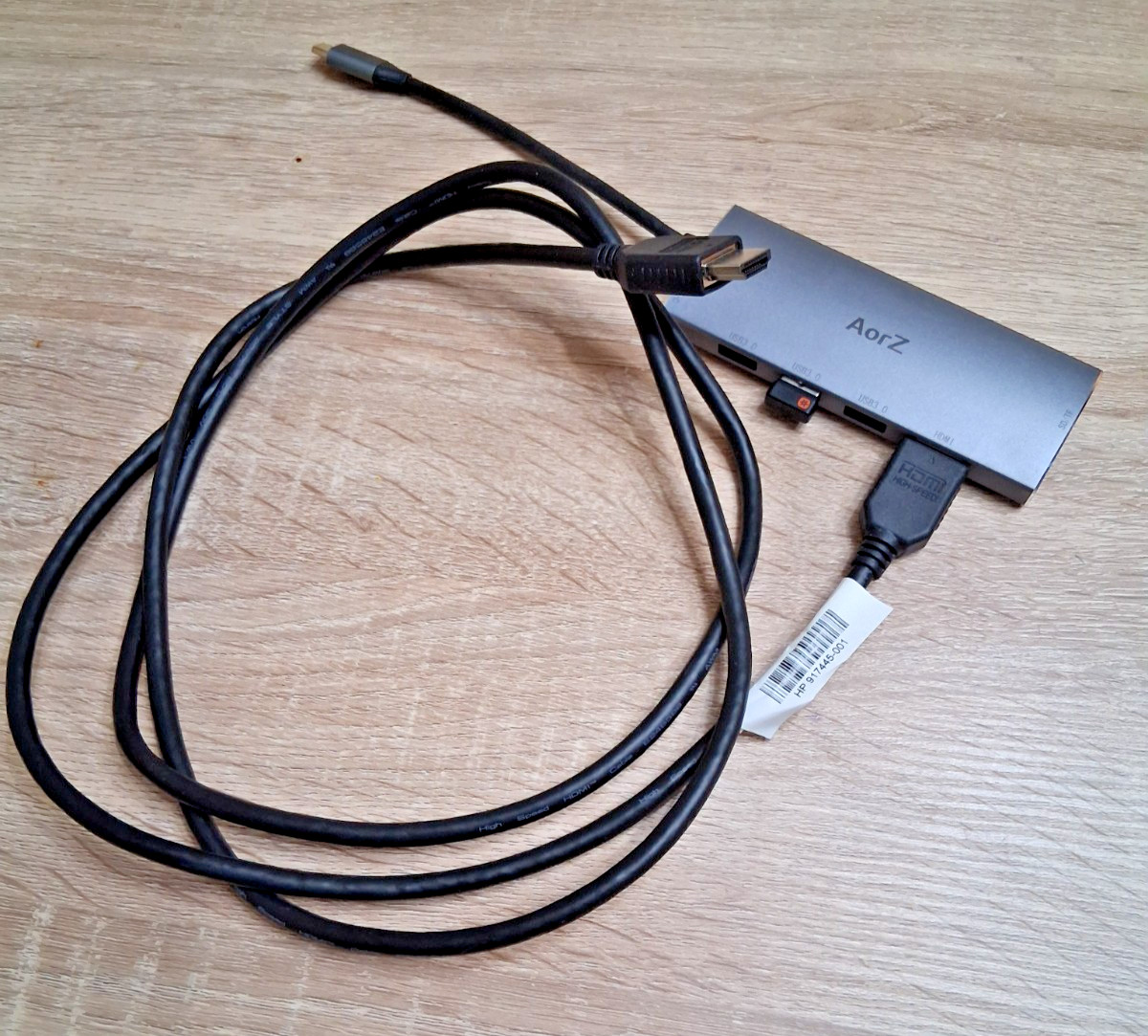 AorZ-in-1 USB-C Multiport Hub Adaptor Features HP-HDMI 6 foot Cable