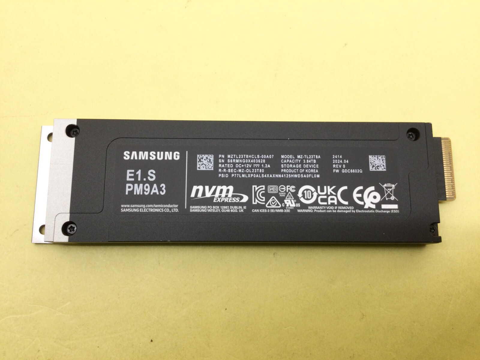 Samsung PM9A3 3.84TB E1.S 9.5 mm NVMe PCIe 4.0 SSD MZ-TL23T8A New