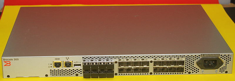 Brocade BR-320-0004 Fabric Switch  8 Active Ports 8 x 8GB SFP Fabric, EGM 2xAvai