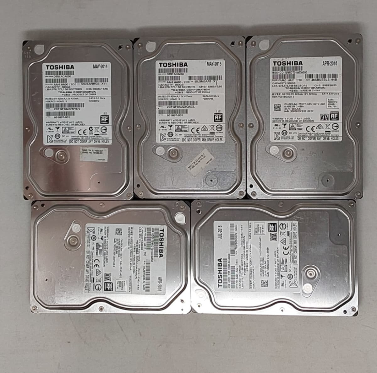 Lot of 5 Toshiba 500GB 3.5" SATA 7200RPM Hard Drives - Tested