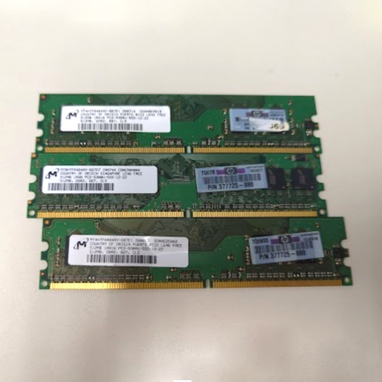 Micron 1.5GB (3x512MB) MT8HTF6464AY-667D7 PC2-5300 DDR2 Desktop Memory RAM