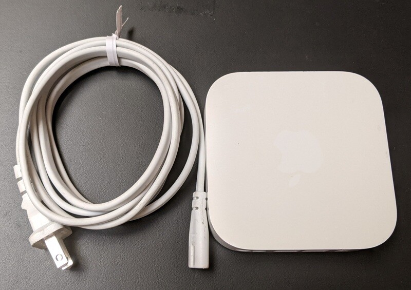 Apple Airport Express A1392 MC414LL/A 802.11n Dual-Band WiFi Router AirPlay