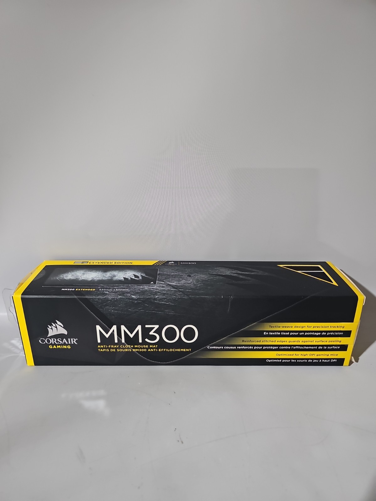 Corsair MM300 - Anti-Fray Cloth Gaming - High-Performance Mouse Pad for Gaming