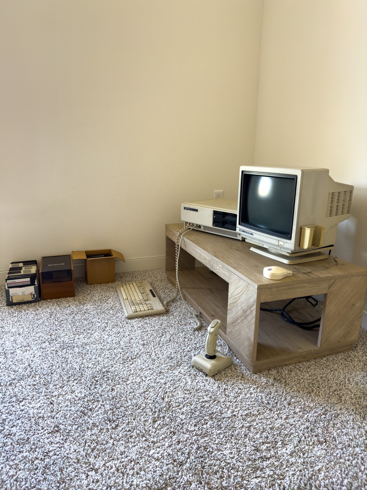 Vintage Tandy 1000 Personal Computer (1985) with Monitor, Joystick,5.25" Floppy