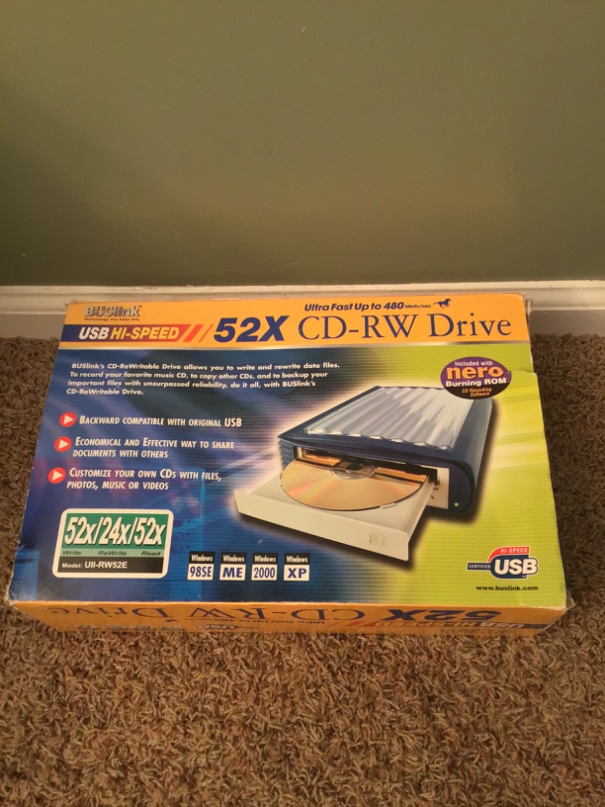 BUSlink USB HI-Speed 52X CD-RW Drive Model UII-RW52E External Drive