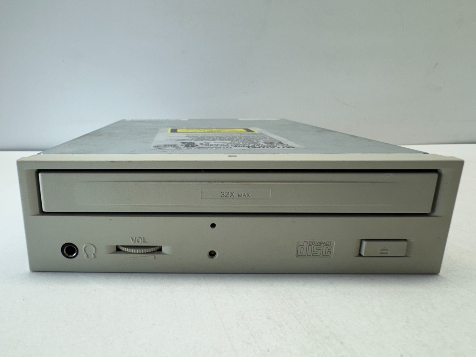 Mitsumi CRMC-FX322M2 32X Max CD-ROM Drive Internal 5.25 IDE Vintage 1999