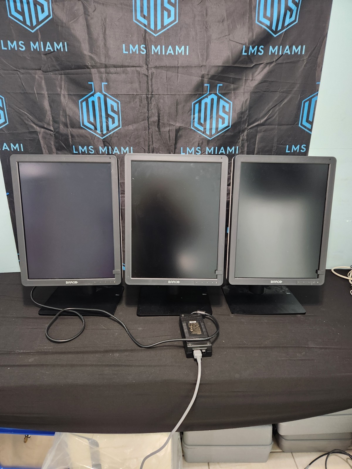 LOT 3 Barco NIO MDNC-3421 LED Color Diagnostic Monitor with Stand and AC Adapter