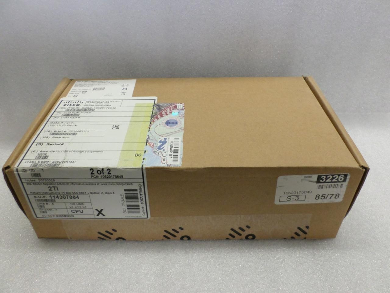 CISCO ANT-5G-OMNI-OUT-N Outdoor Omnidirectional Antenna 5G N/4G, N-Female