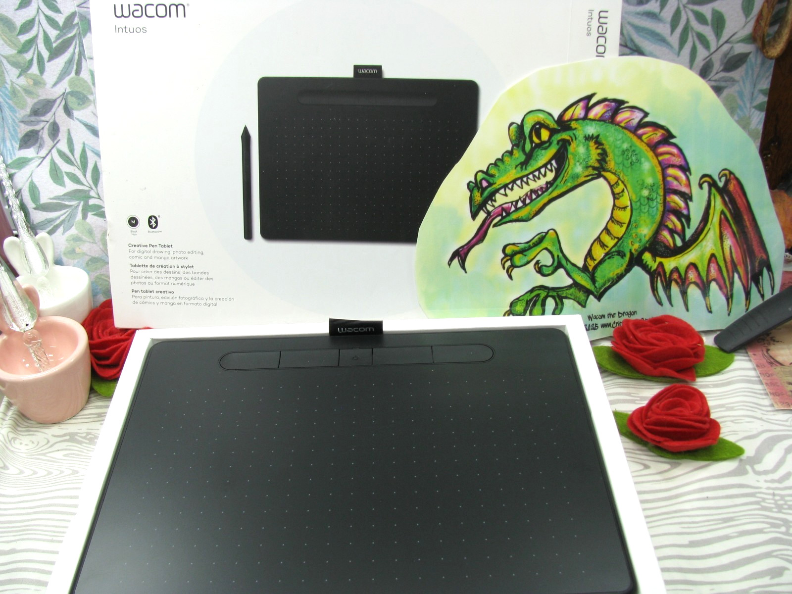 WACOM INTUOS CTL-6100WL, M Wireless Bluetooth/ USB Graphics Drawing Pad, PC/ Mac
