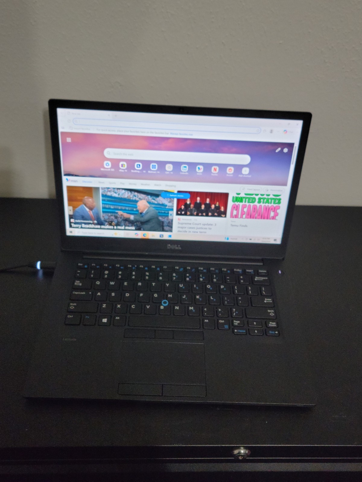 Dell Latitude 7480 14" (256GB SSD, Intel i5, 2.40GHz, 8GB RAM) Laptop W/Charger 