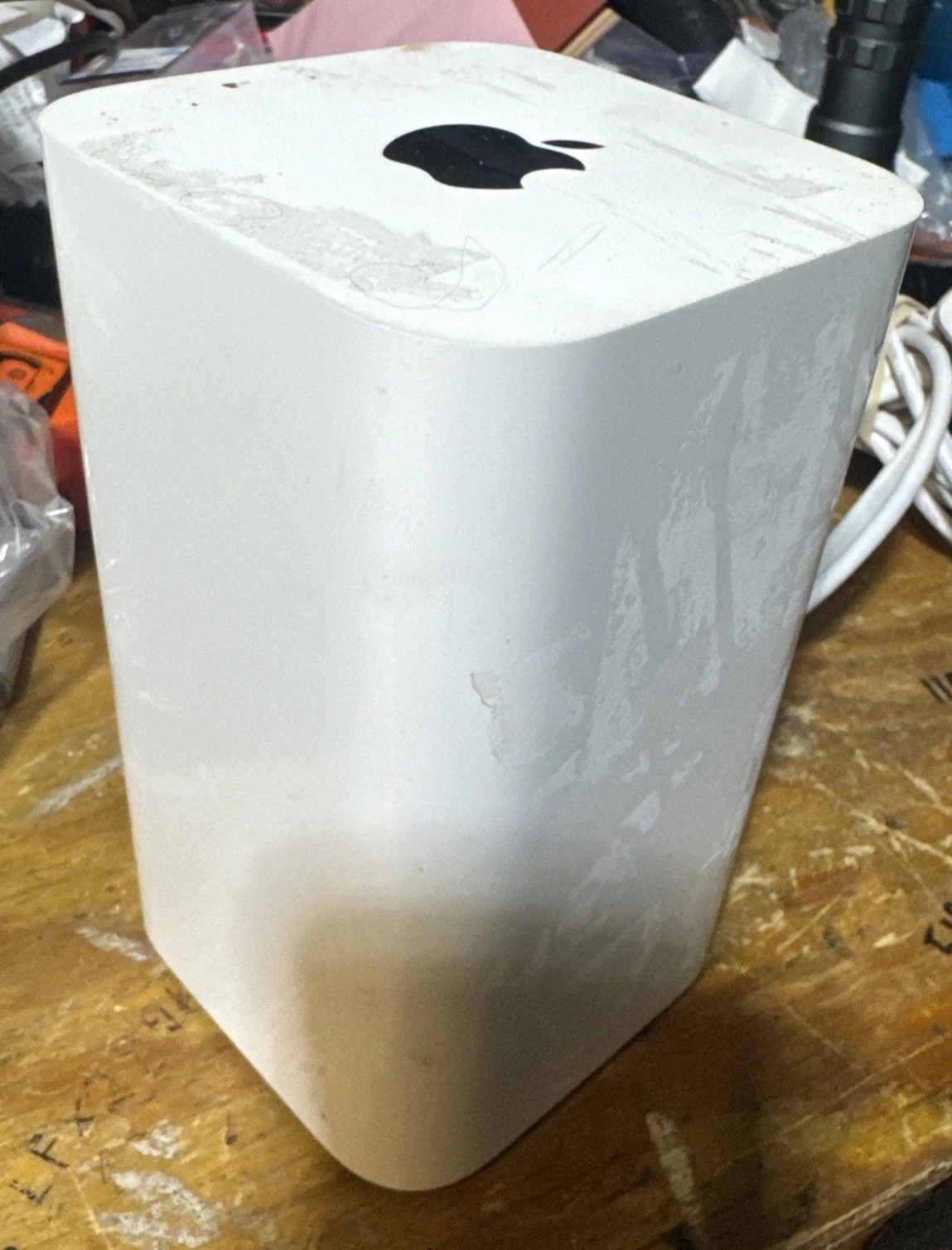 Apple AirPort Extreme Base Station Model A1521 EMC 2703 WiFi Router White w/cord