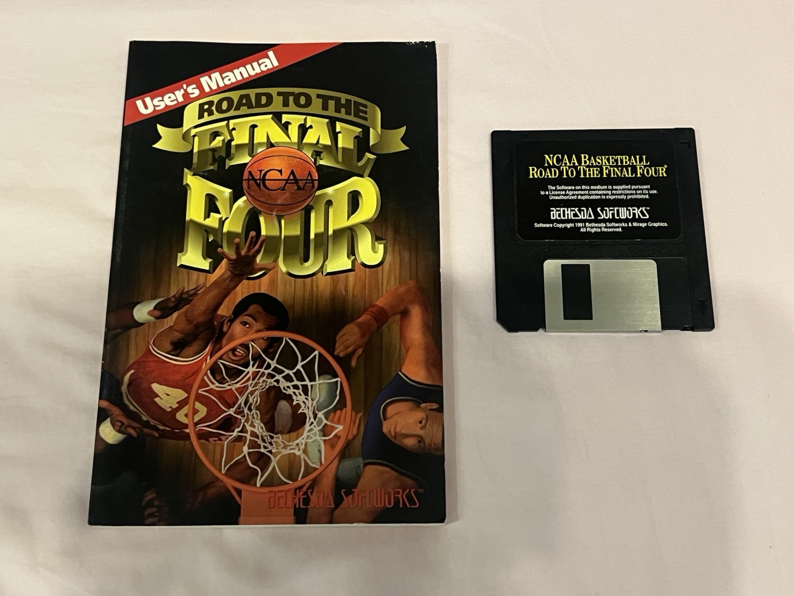 NCAA Basketball Road to the Final Four PC DOS 3.5 Floppy + Manual 1991 Bethesda