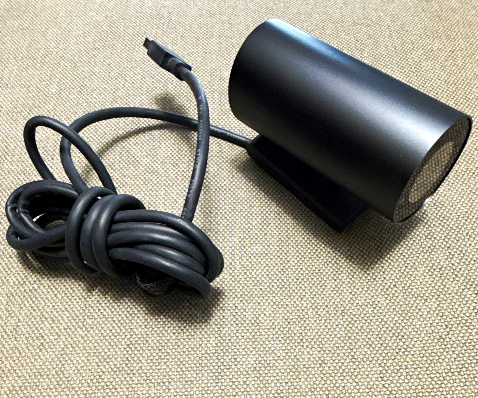 Dell WB7022c 2K USB 2.0 Clip-On Webcam