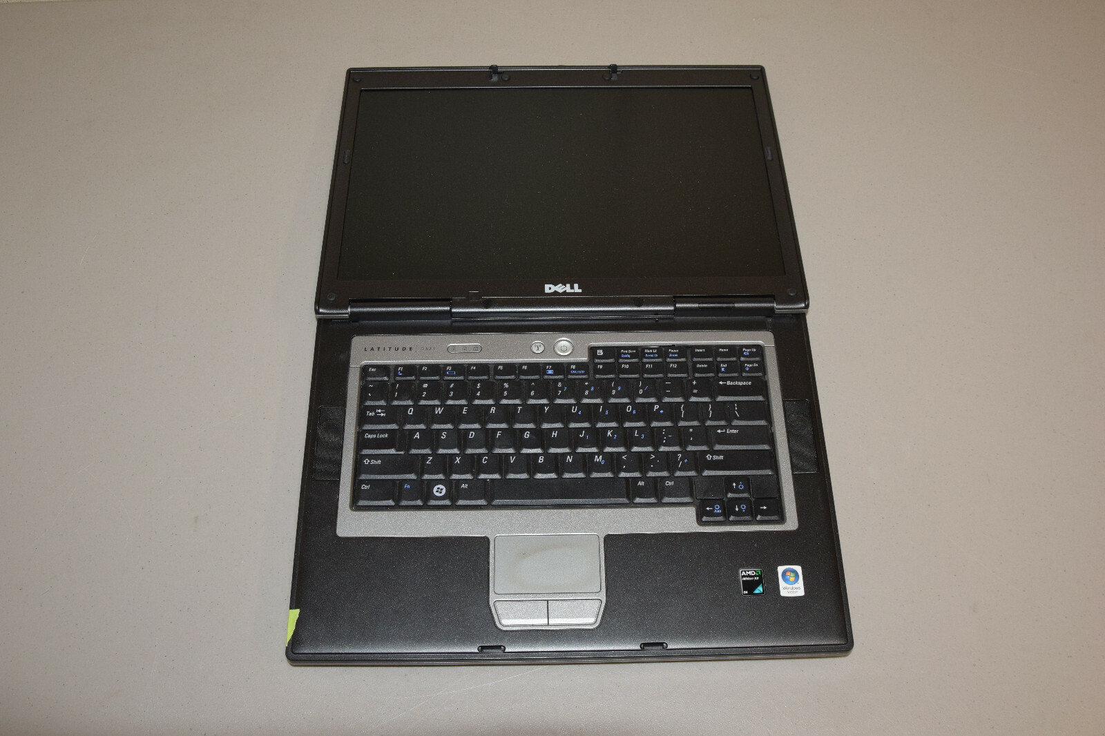 Dead Junk Dell Latitude D531 15.4" Laptop Incomplete AS IS Parts Repair