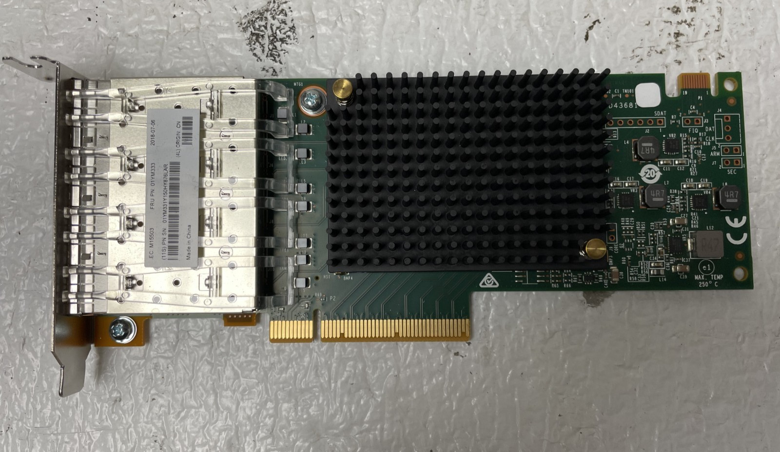 IBM 01YM333 01YM331 Emulex LightPulse LPe31004-M6-EIO 4-Port 16Gb Adapter +4xSFP