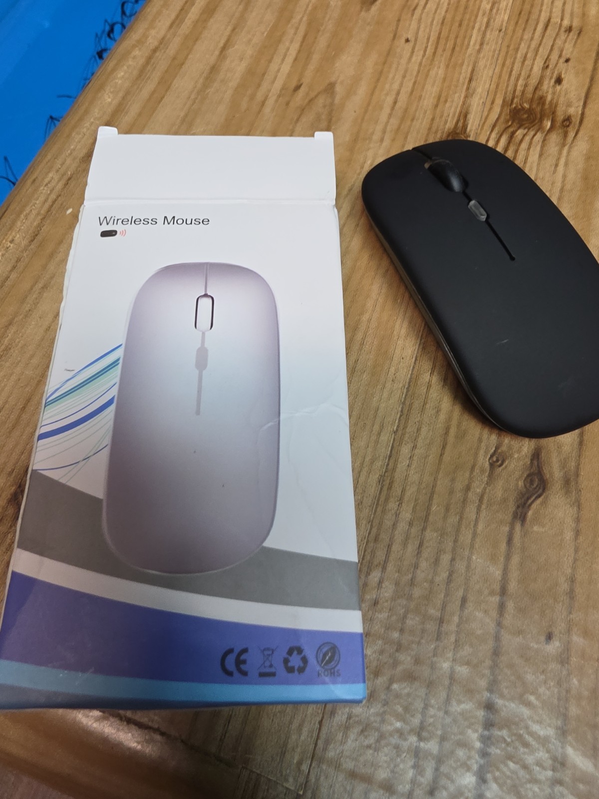 Wireless Ergonomic Silent Mouse, Adjustable DPI 1600, Black W/ Dongle