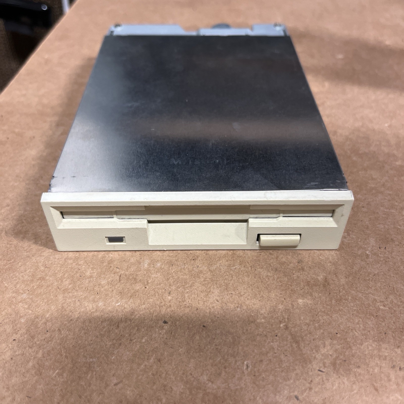 Mitsumi D357T3 Floppy Disk Drive 3.5" Newtronics 69-2965C-1