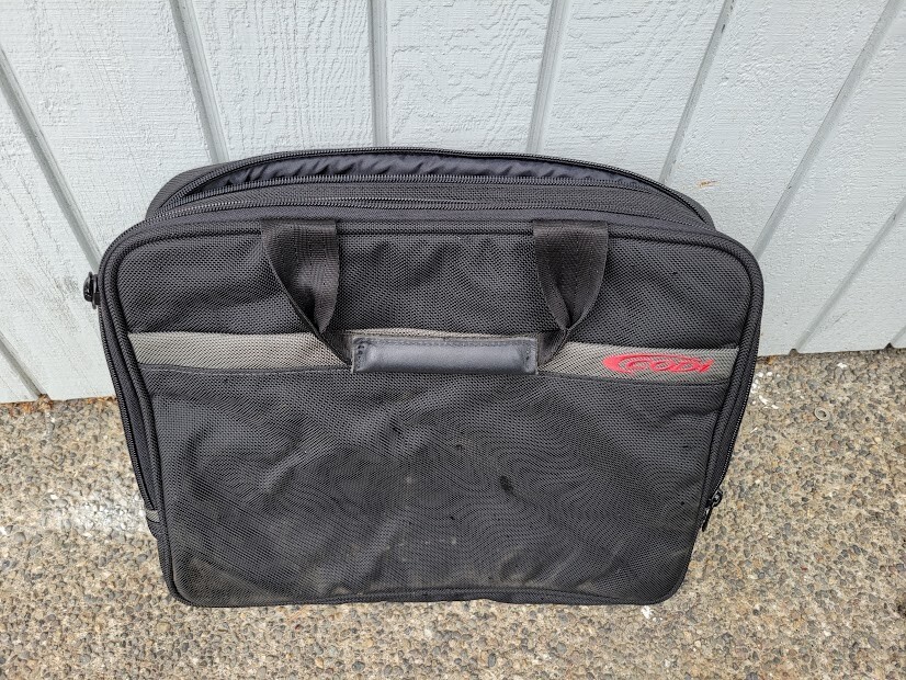 CODi Laptop Bag Messenger Professional Office Student Travel Carry-on Key Holder