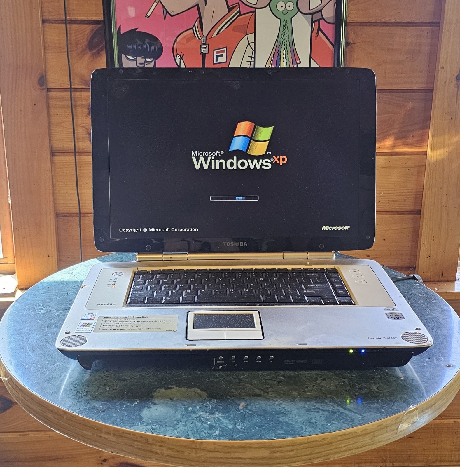 Vintage Toshiba Satellite P25-S5093 Gaming Laptop 2003 WinXP P4@3ghz 512mb WORKS