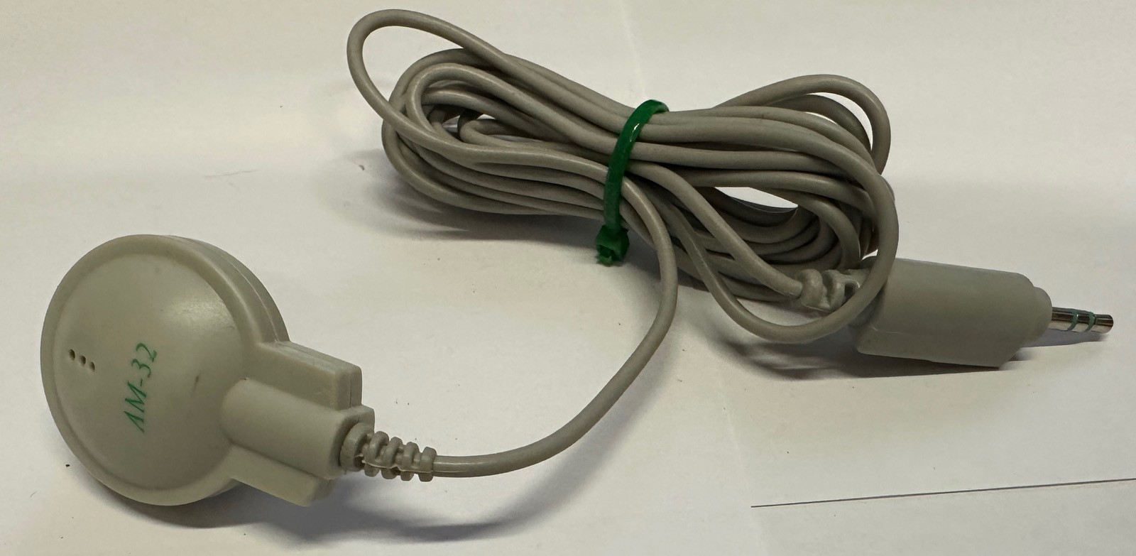 Apple Vintage Microphone: Used AM-32 Microphone - #11