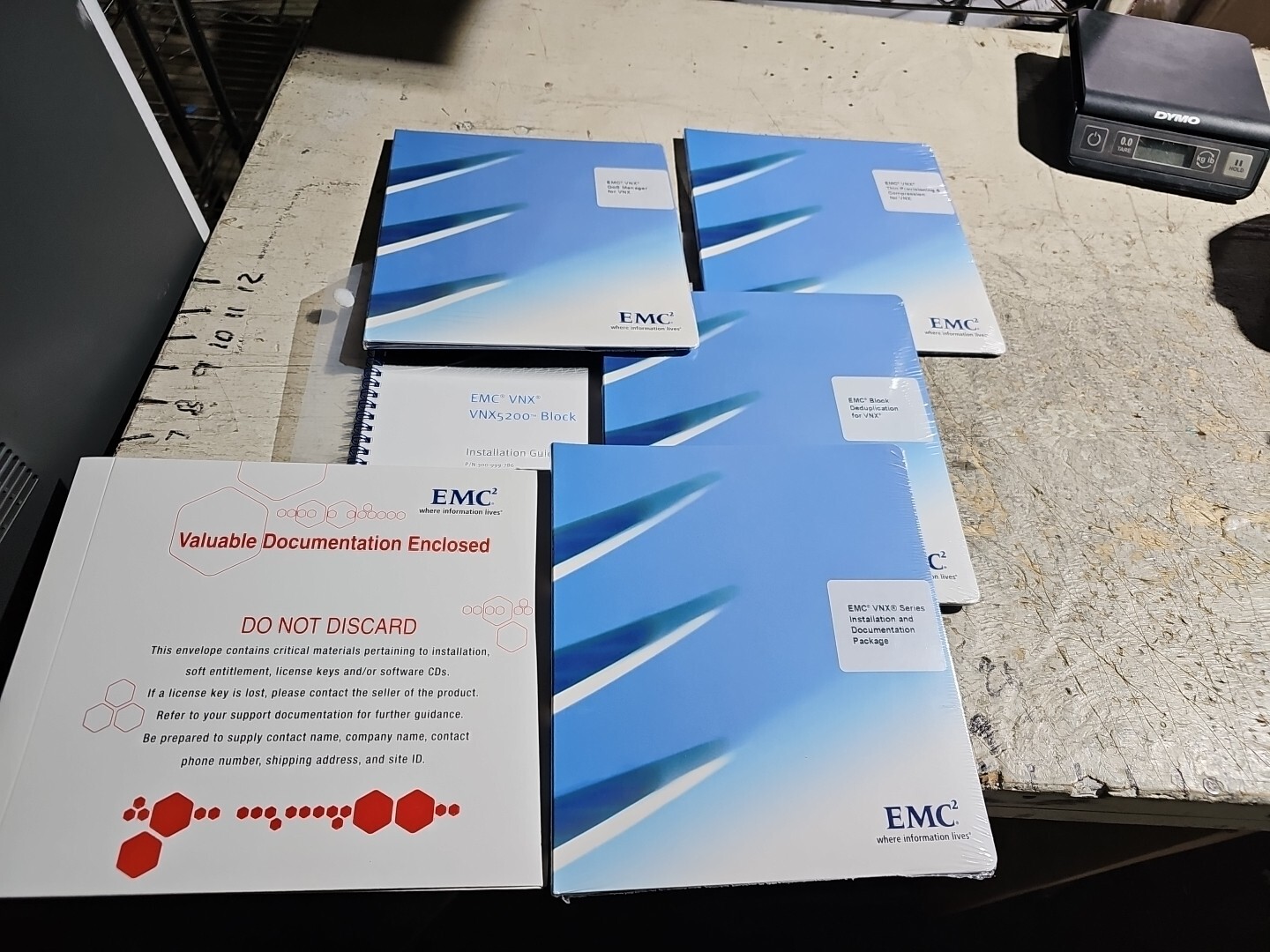 EMC VNX5200 software kit.     #y21