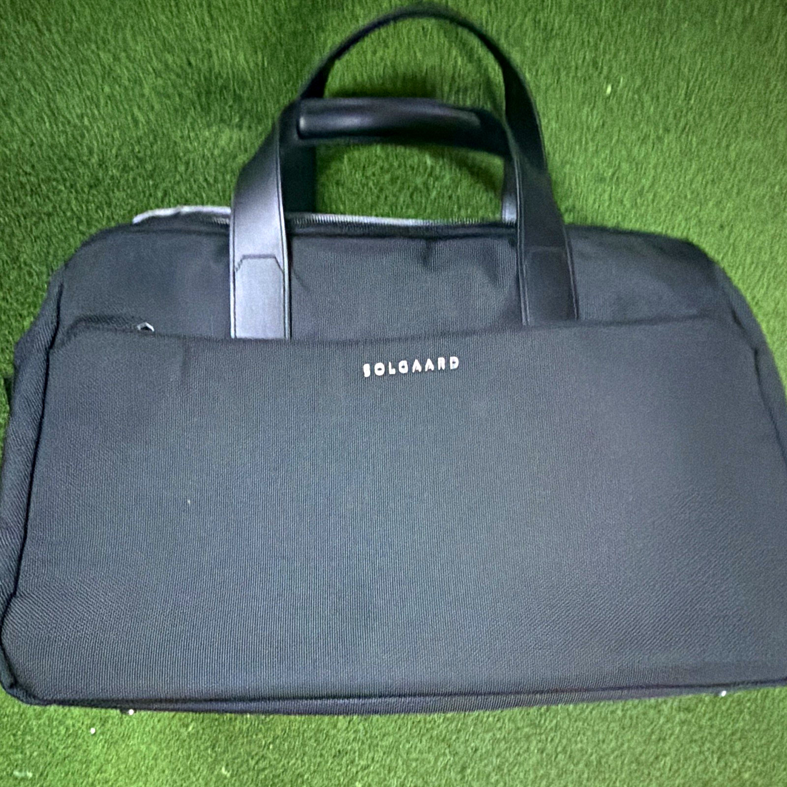 Solo UBN310 Black Nylon Padded 16in Laptop Briefcase w/ Partitions
