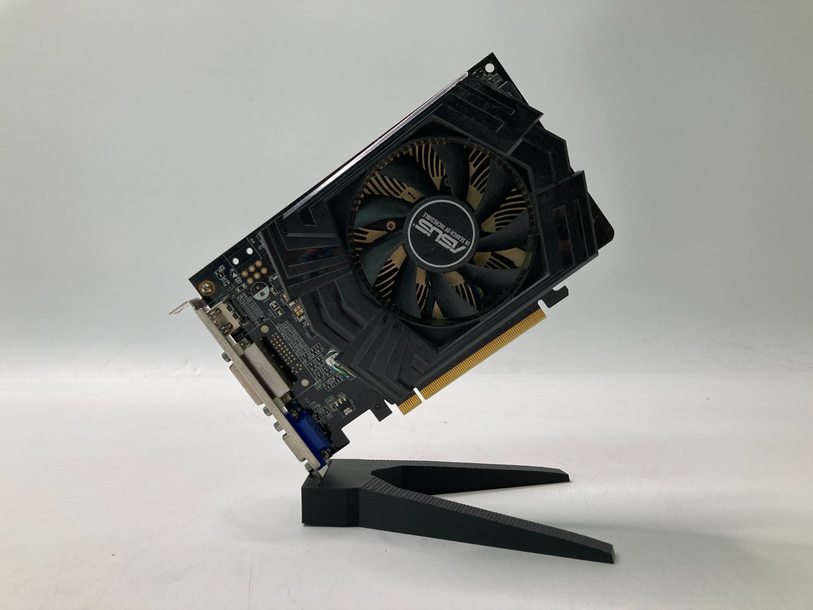 ASUS NVIDIA GeForce GTX 750 1GB GDDR5 Graphics Card GTX750-PH-1GD5-DP