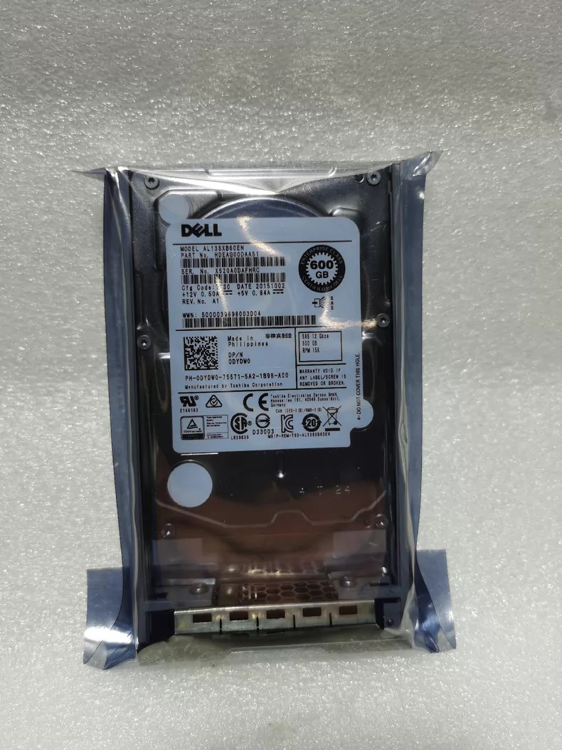 0DYDW0 Dell 600GB 15K 12G SAS 2.5" HDD Hard Drive DYDW0 W/Tray