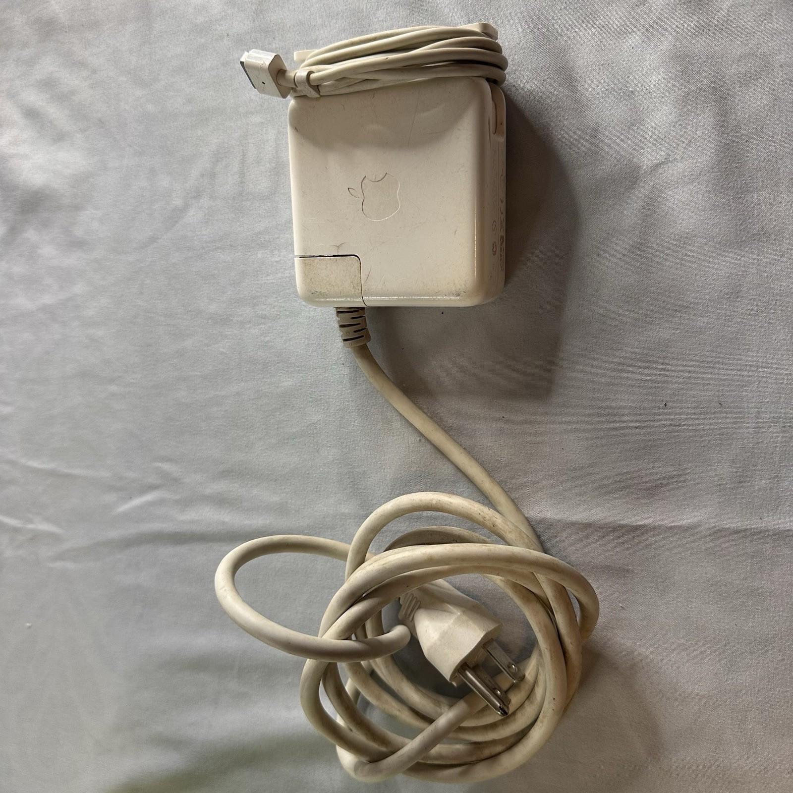 Authentic Apple MagSafe A1184 60W Power Supply Adapter MacBook Charger