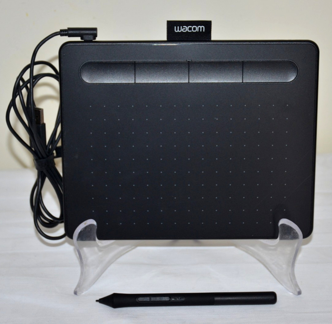 Wacom Intuos CTL-4100 Small Drawing Tablet - Black
