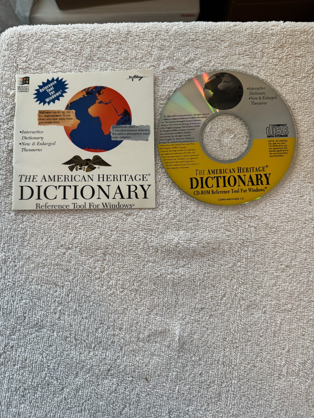 The American Heritage Dictionary  (PC 1995) CD WITH INSTALL BOOKLET ONLY