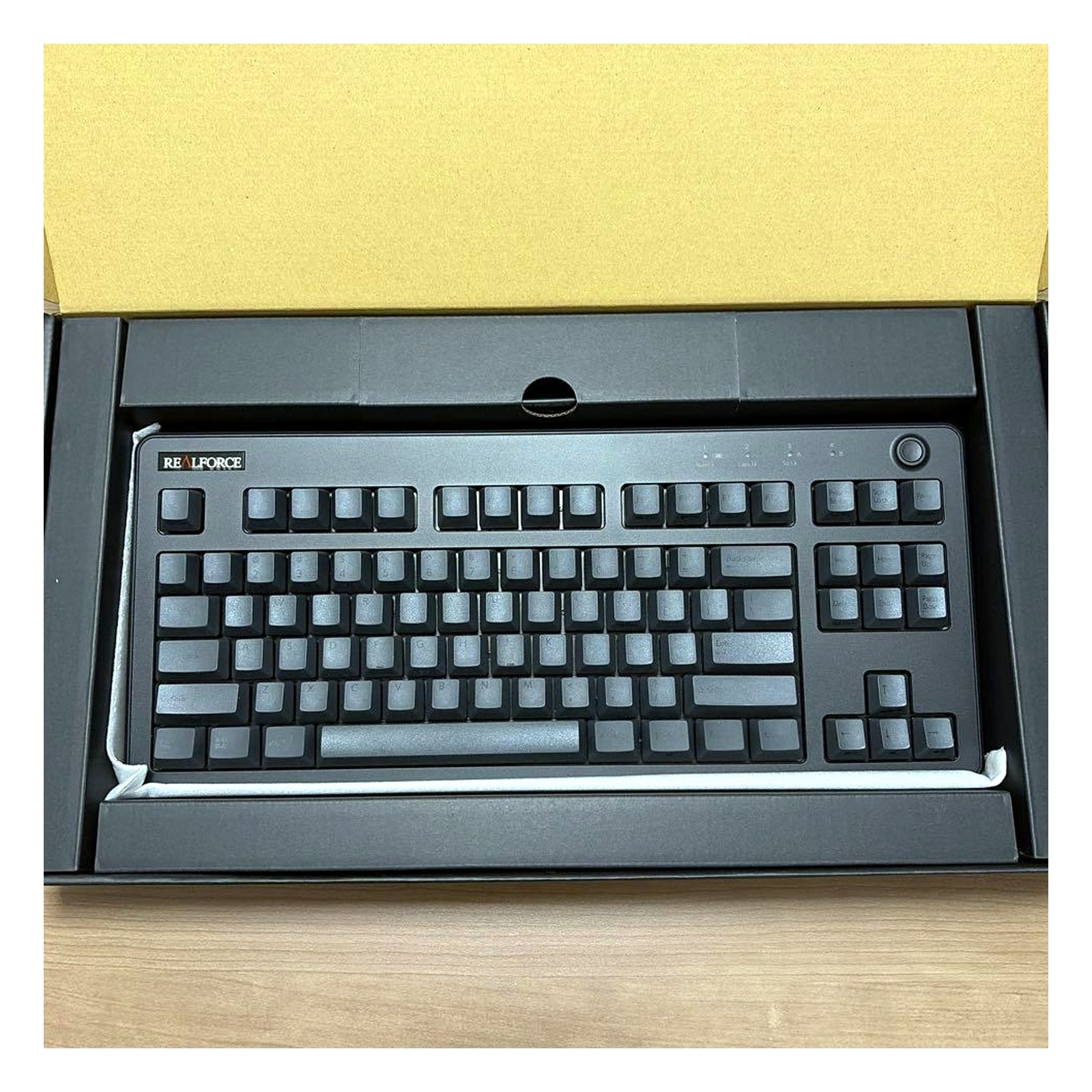REALFORCE R3HD13 Tenkeyless Mechanical Keyboard 30g Bluetooth USB Japan USED