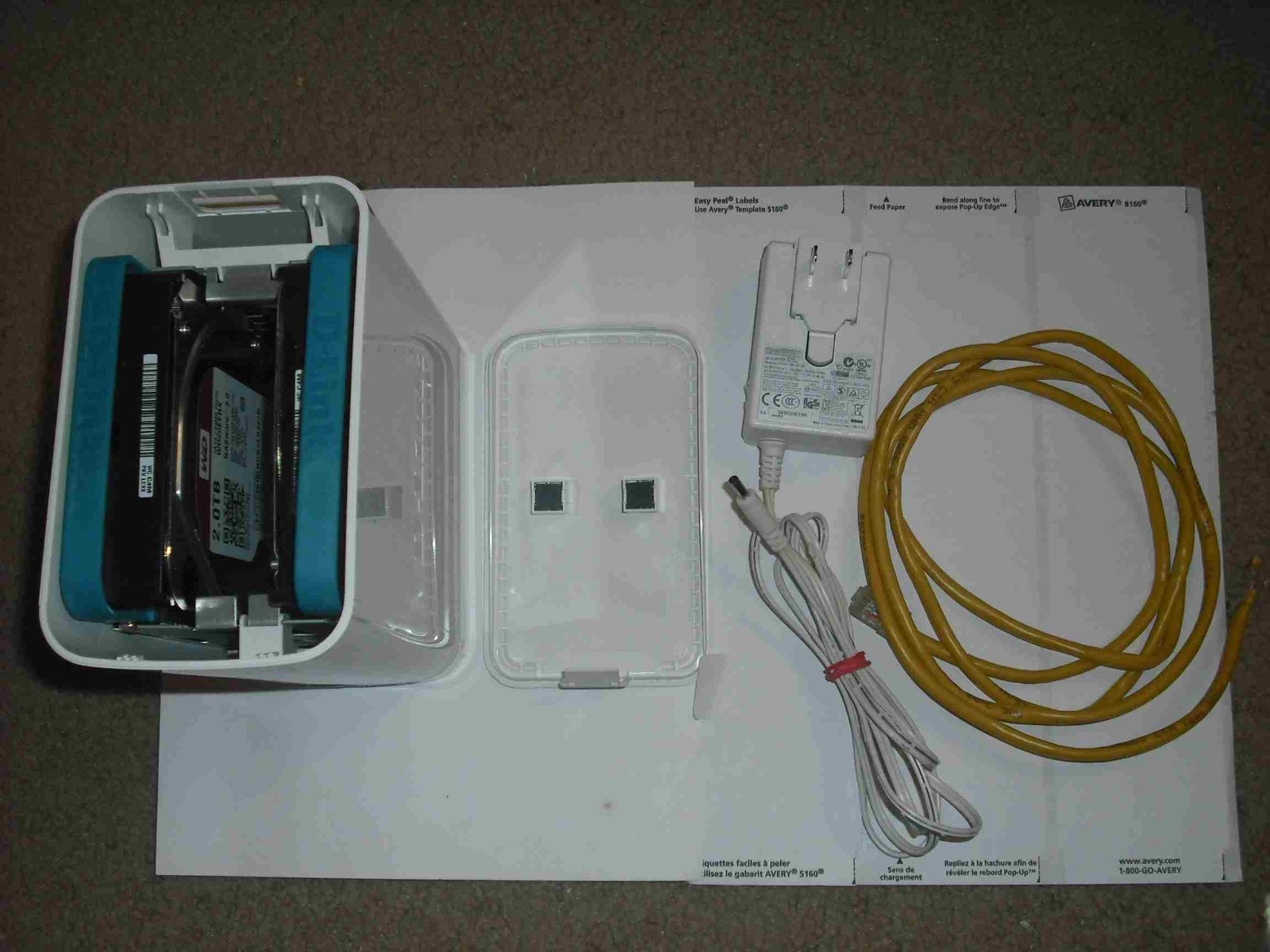 D-Link DNS-327L ShareCenter NAS Server w/2 x 2TB Hard Drive, power supply & CAT5