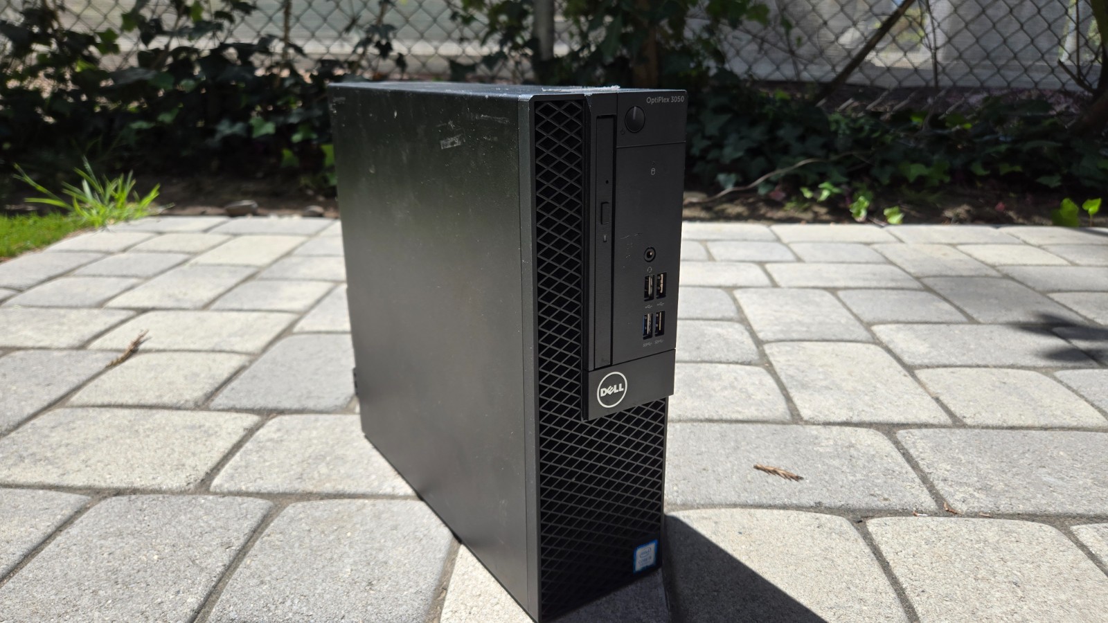Dell Optiplex 3050 SFF  | Intel i5 | 16GB DDR4 | 256GB SSD | Win 10 Pro