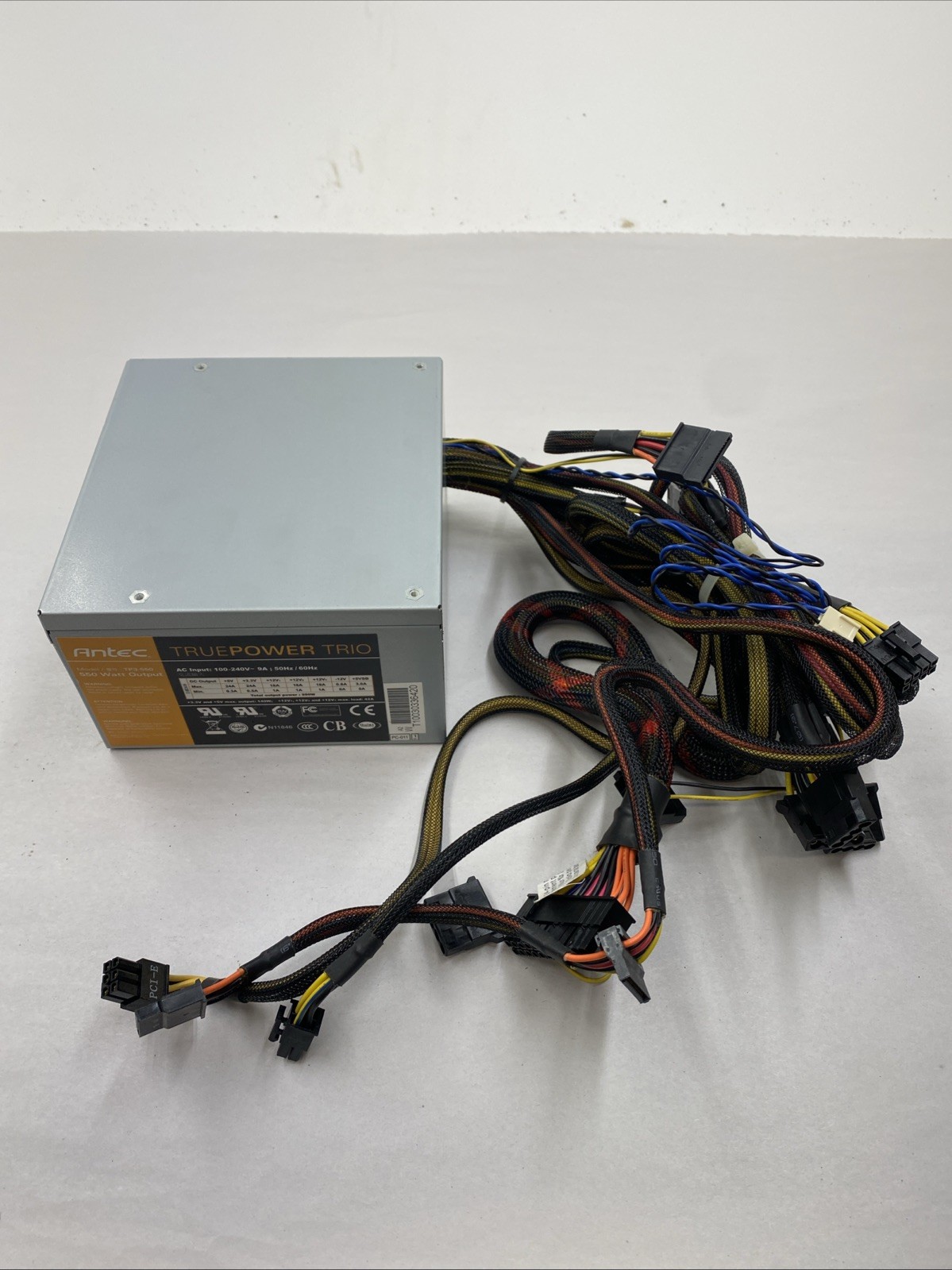 Antec TP3-550 Power Supply True power Trio