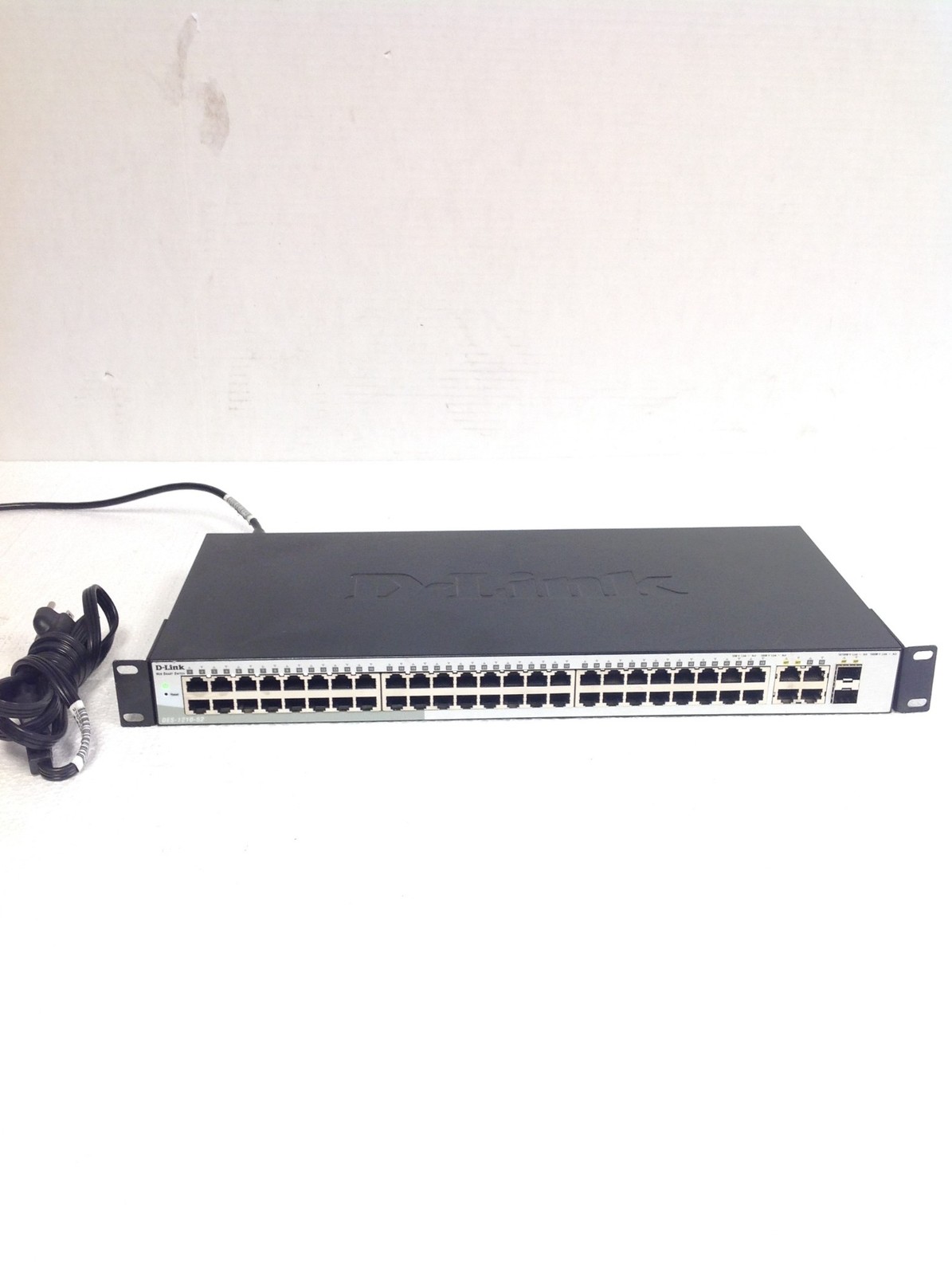 D-Link DES-1210-52 48 Port Gigabit Network Smart Switch w/ Rack Ears, WORKING