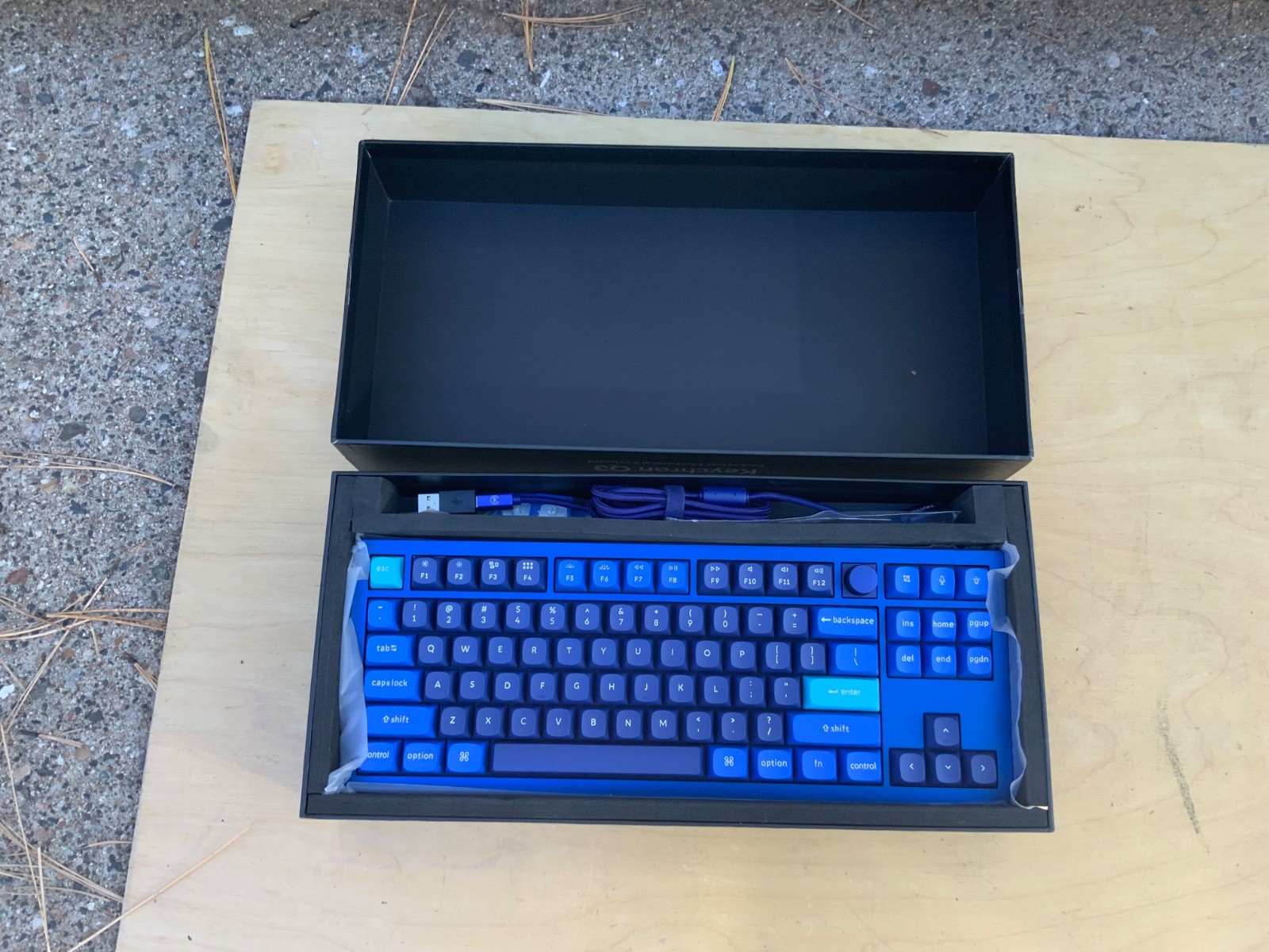 Keychron Q3 QMK Wireless Mechanical Keyboard - Navy Blue