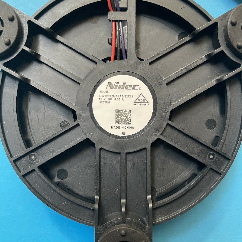 1X For refrigerator freezer fan 3pin DC12V 0.33A  GW12E12MS1AZ-52Z32 