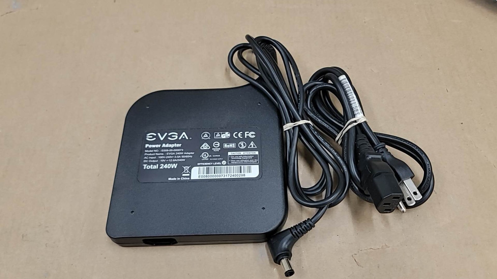Genuine EVGA SC17 E008-00-000073 19V 12.6A 240W Power Adapter charger