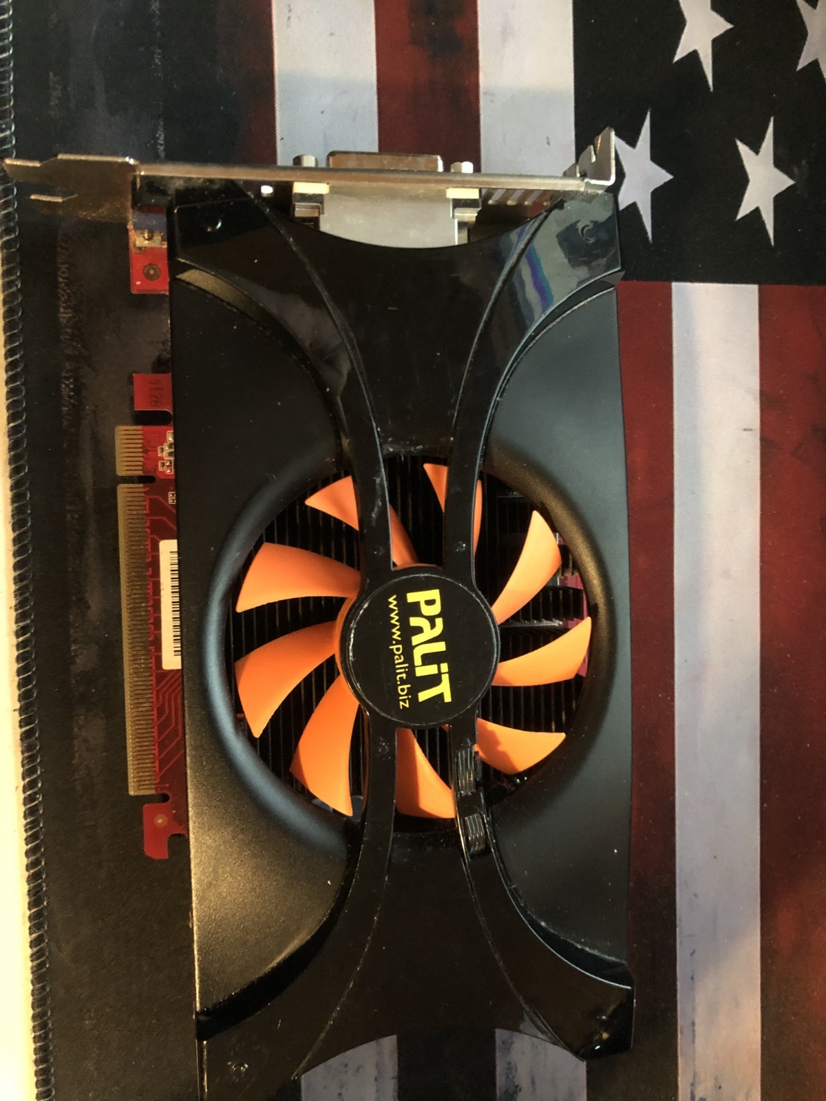 Palit GTX460 SONIC Graphic Card GDDR5 256B DUAL DVI HDMI NE5X460SF1102-N1040