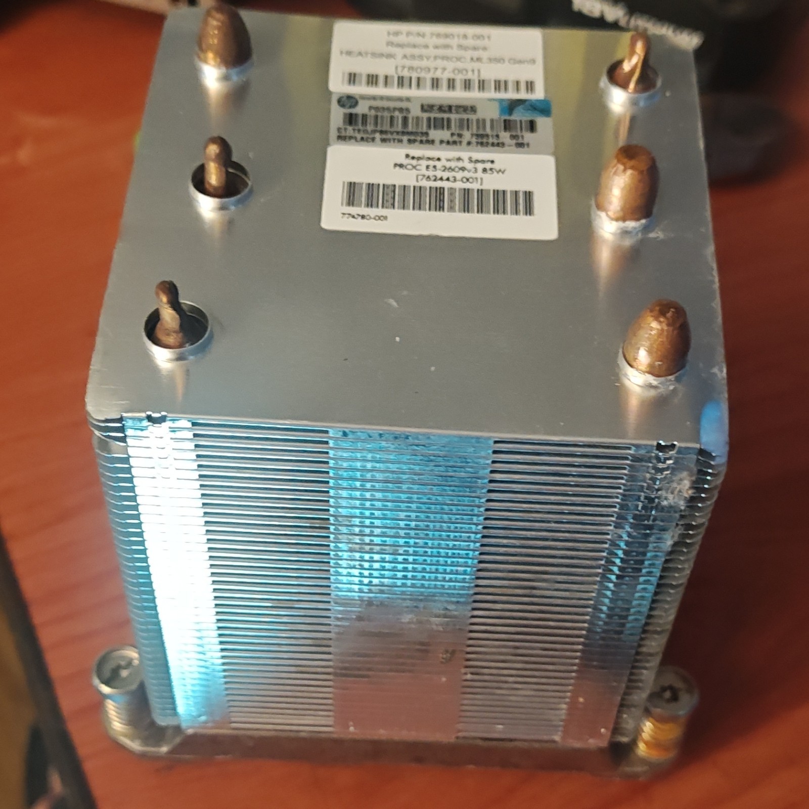 HPE ProLiant Server Heatsink Aluminum/Copper Silver 769018-001 85W