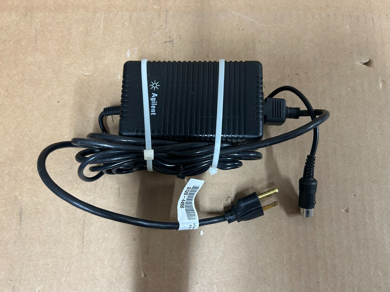 Volex V1625 10A 125V Power Cord 8120-4456 and Adapter