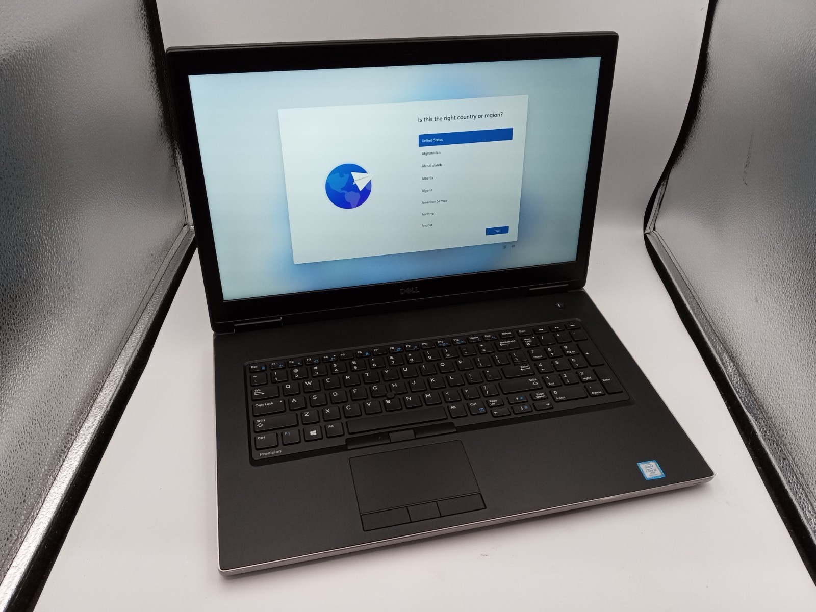 Dell Precision 7730 17.3" Laptop Intel i5-8400H 8GB RAM 128GB SSD Windows 11 -RR