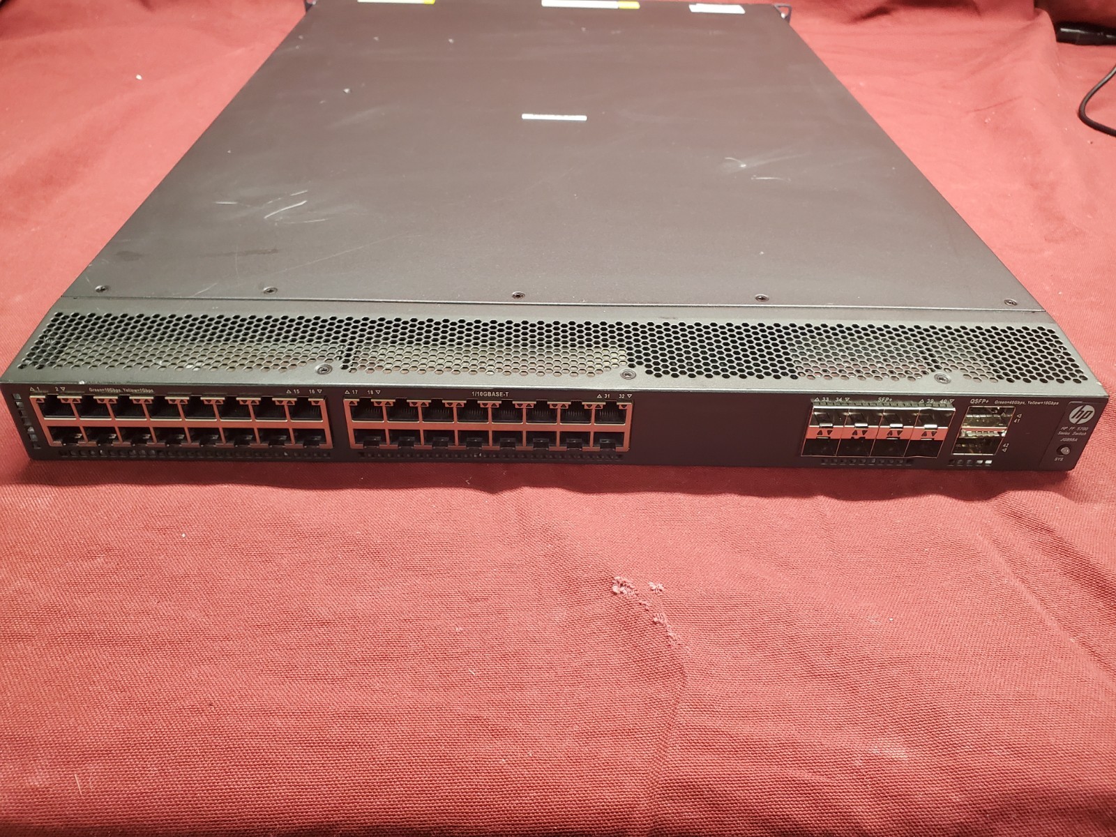 HP FlexFabric 5700 32XGT-8XG-2QSFP+ Switch JG898A #F2 66