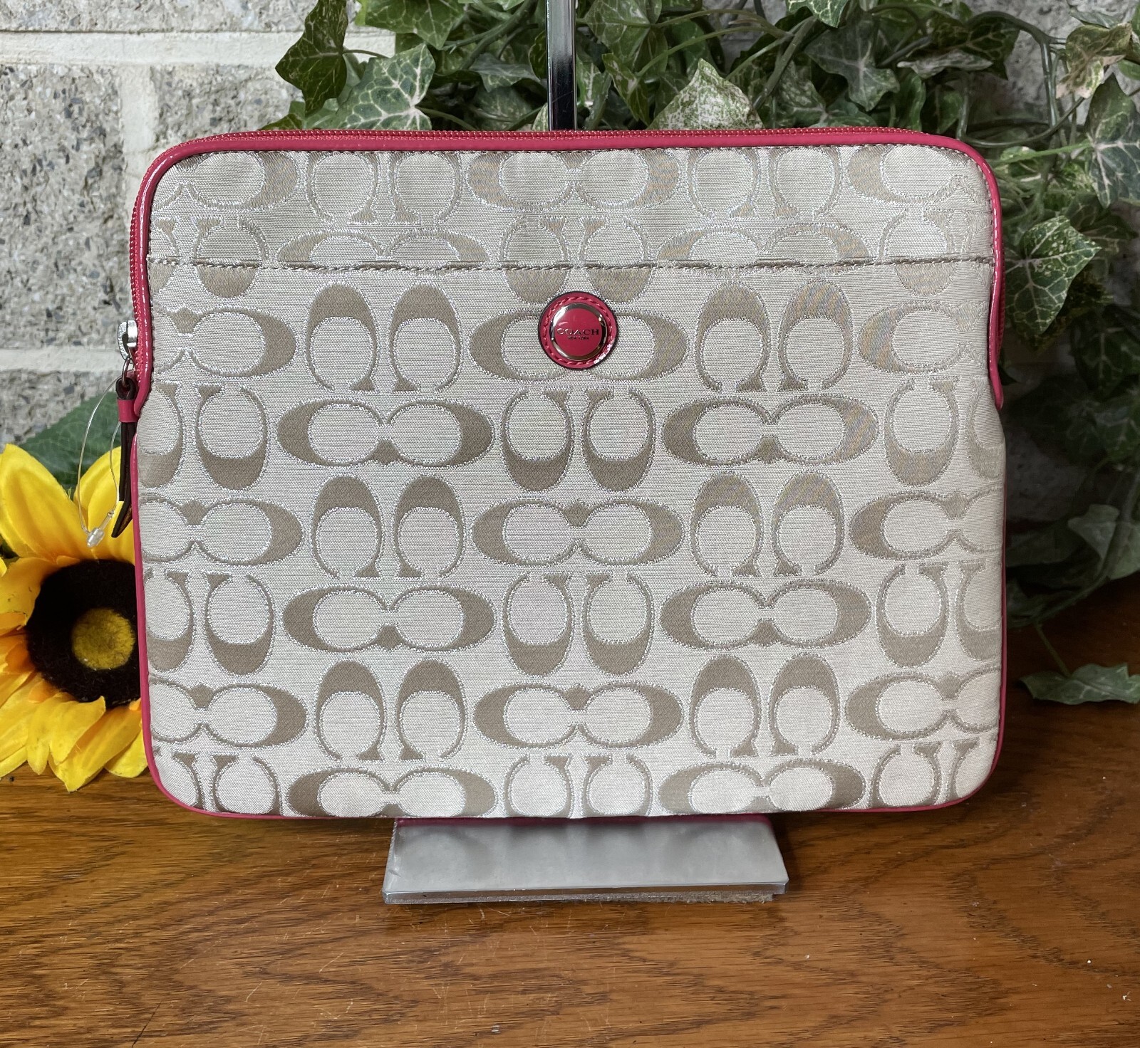 NWOT COACH 62517 POPPY SIGNATURE METALLIC UNIVERSAL SLEEVE TABLET IPAD COVER