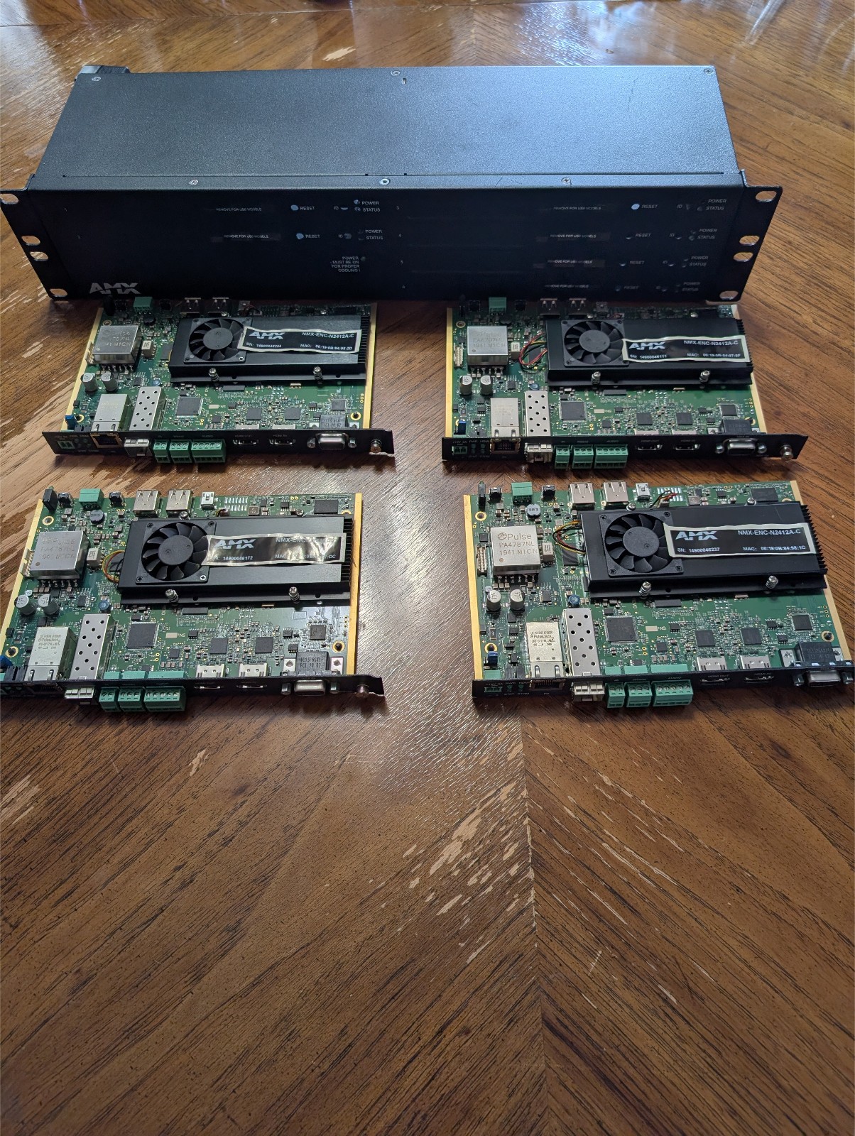 AMX NMX-ACC-N9206 (FGN9206) Rack Mount w Power and 4 x N2412A-C 4k Video Cards
