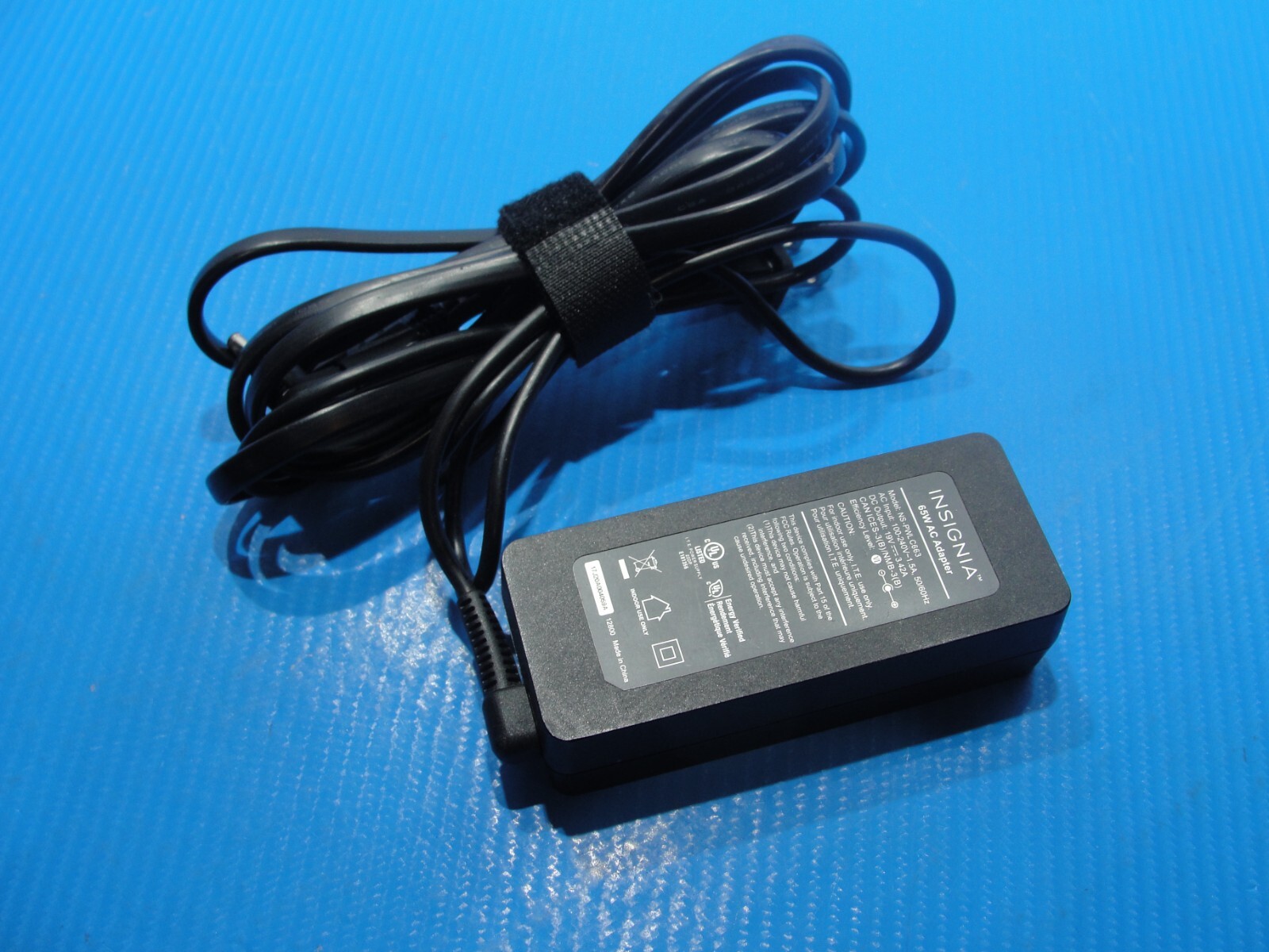 Genuine Insignia AC Adapter Power Charger 19V 3.42A 65W NS-PWLC663